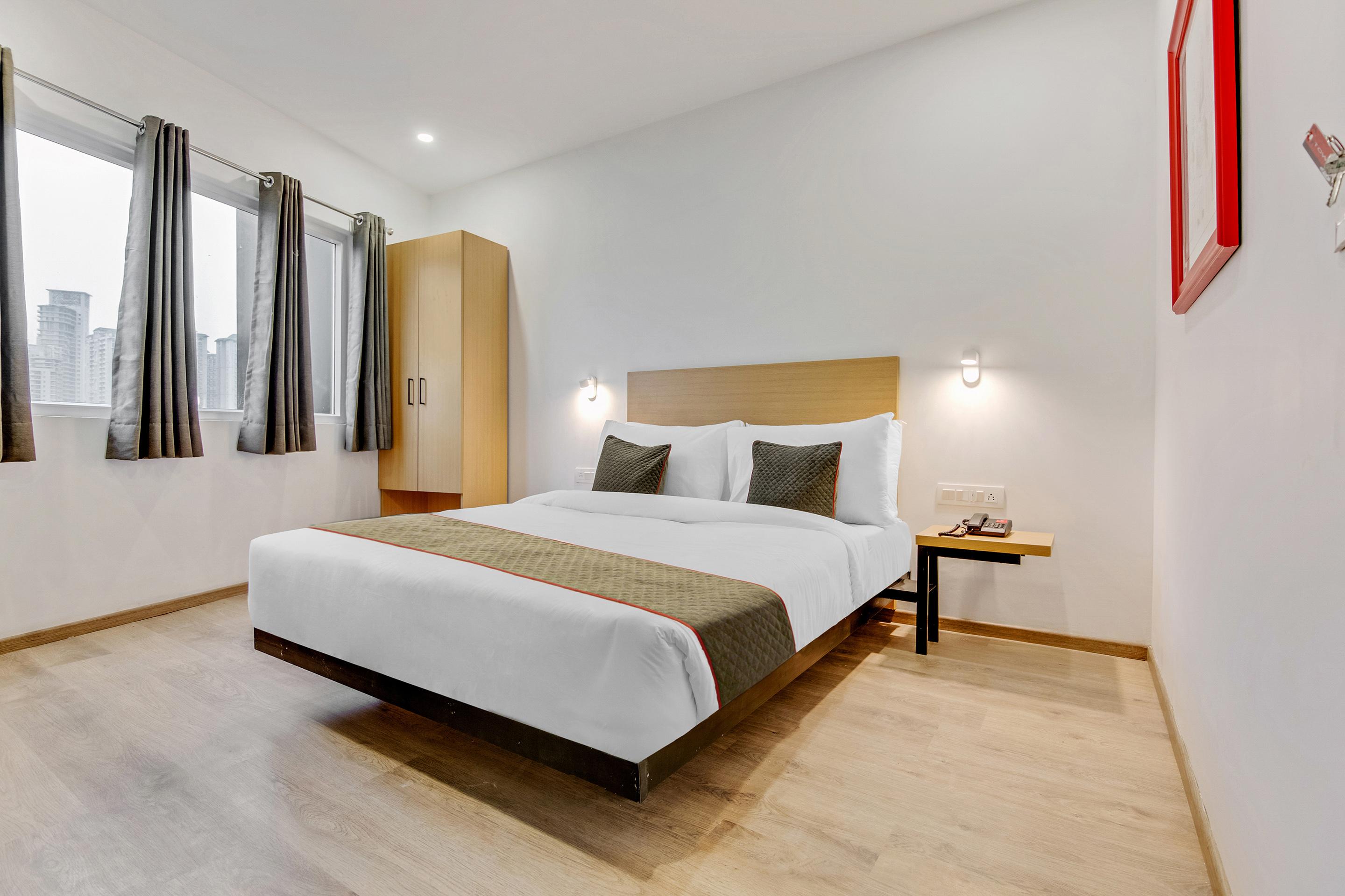 Townhouse Sector 49 Near Logix City Centre 노이다 외부 사진