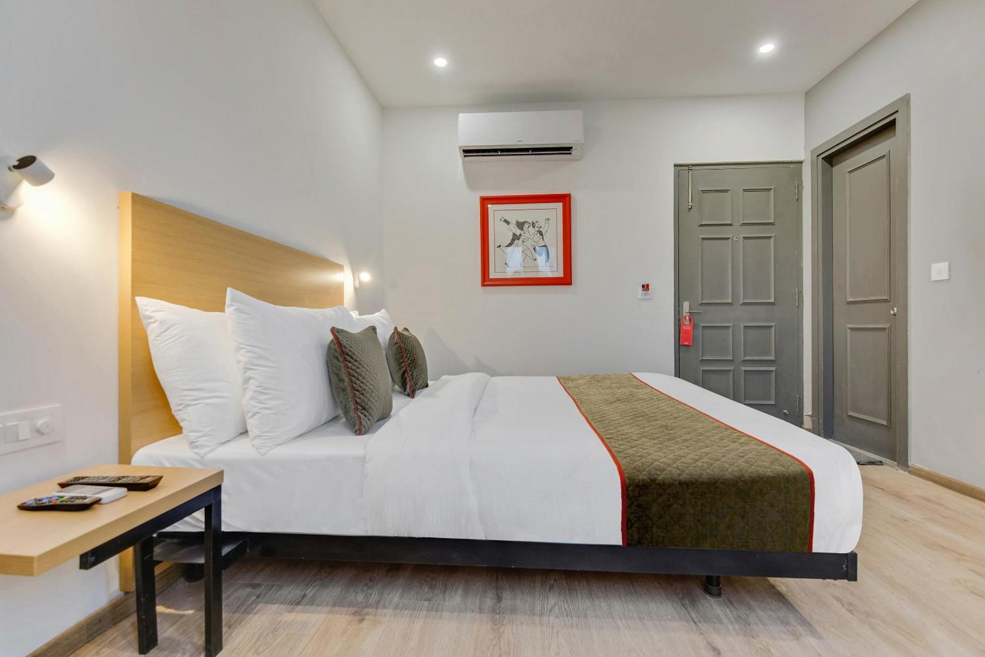 Townhouse Sector 49 Near Logix City Centre 노이다 외부 사진