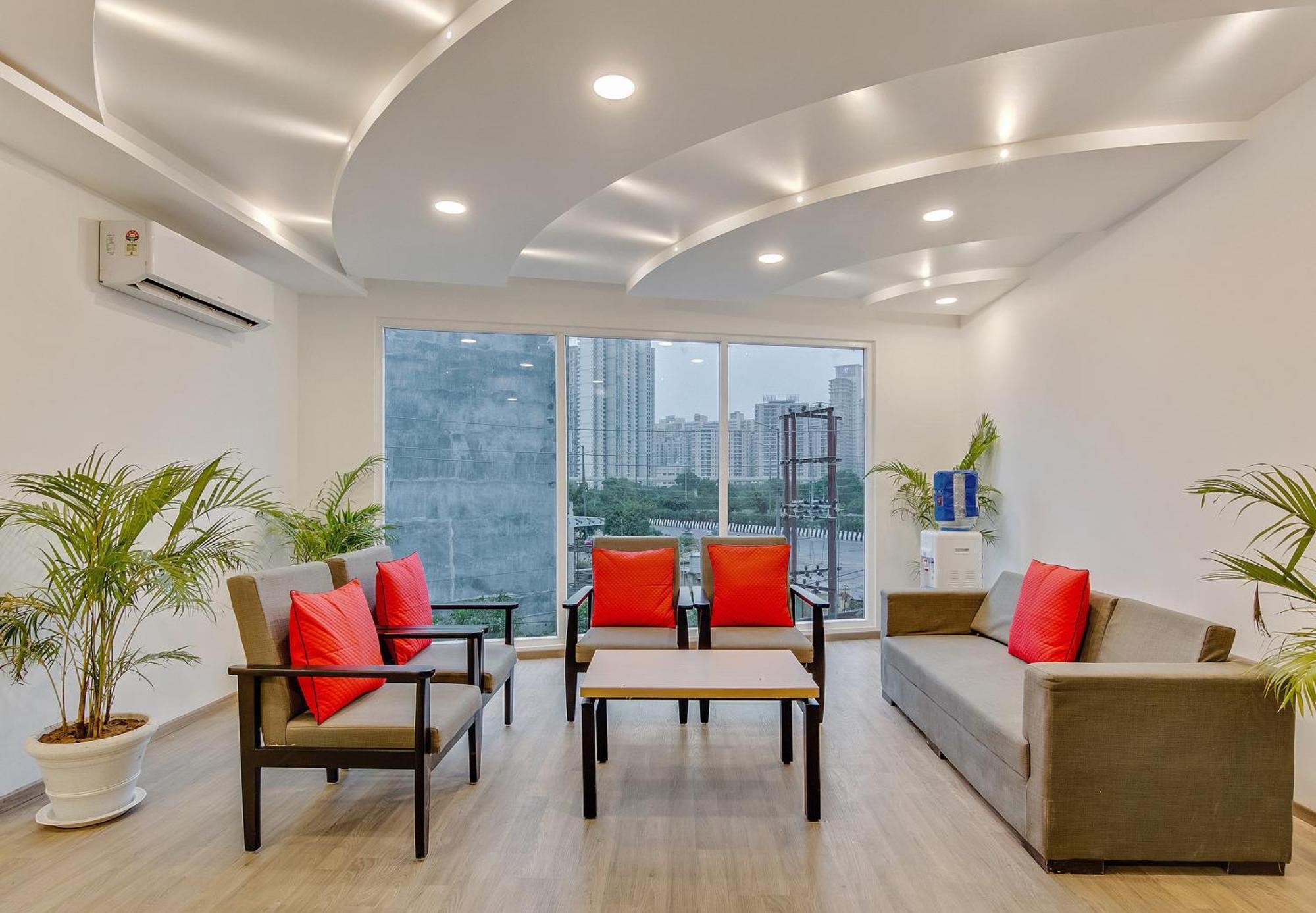 Townhouse Sector 49 Near Logix City Centre 노이다 외부 사진